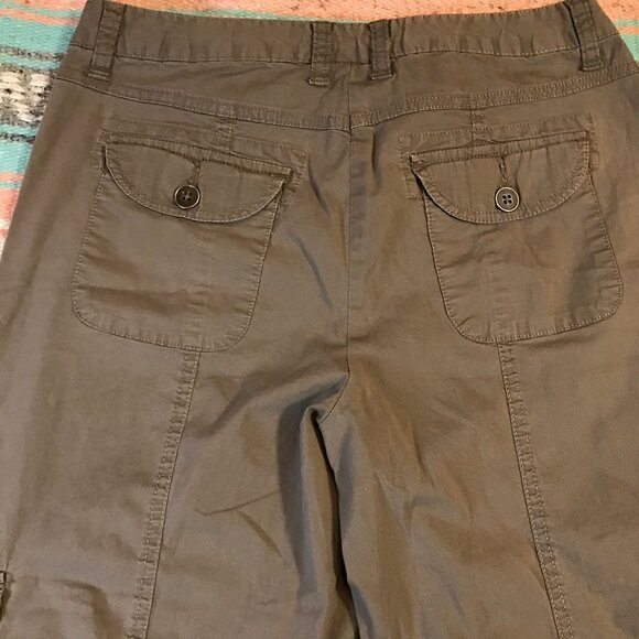 Stylish Brown Cargo Pants with Embroidery sz 8 - Picture 10 of 13
